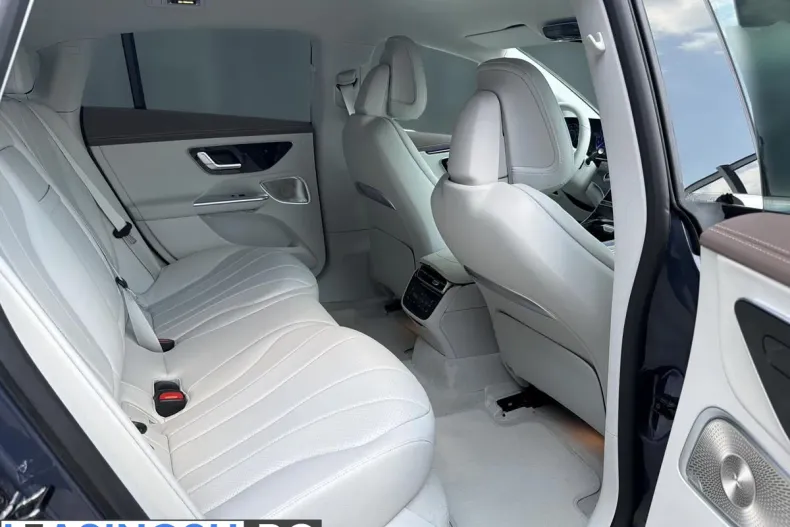 Mercedes-Benz EQE din 2025 cu 9.066 km - oferta MER219997 - foto 16