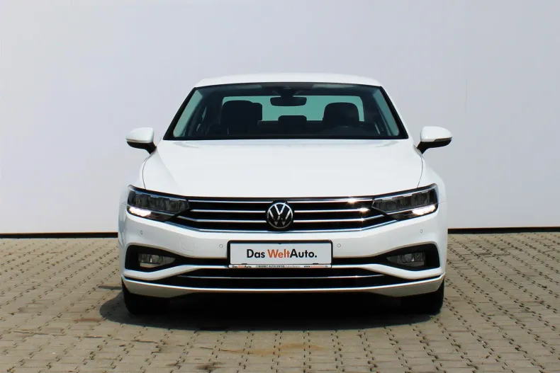 Volkswagen Passat din 2022 cu 60.832 km - oferta VOL219999 - foto 8