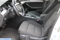 Volkswagen Passat din 2022 cu 60.832 km - oferta VOL219999 - foto 10