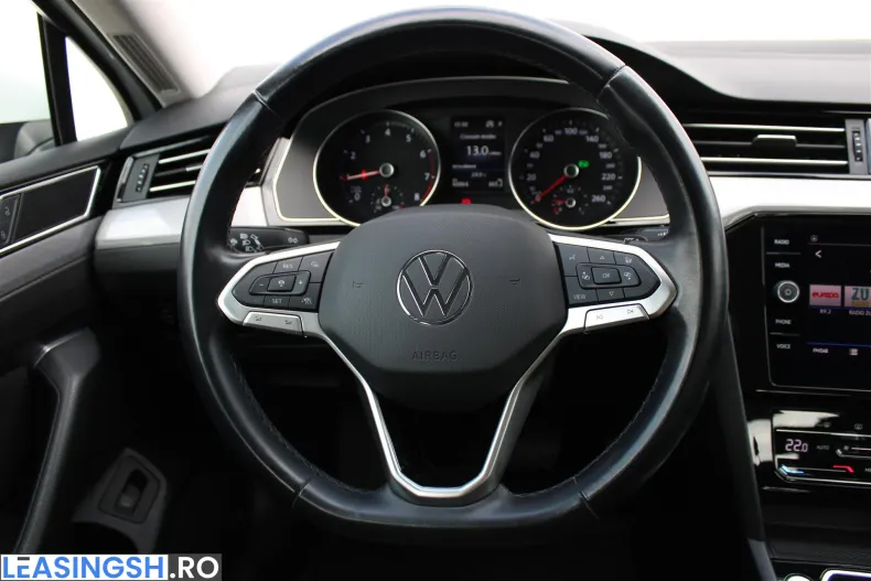 Volkswagen Passat din 2022 cu 60.832 km - oferta VOL219999 - foto 16