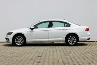 Volkswagen Passat din 2022 cu 59.986 km - oferta VOL220000 - foto 2