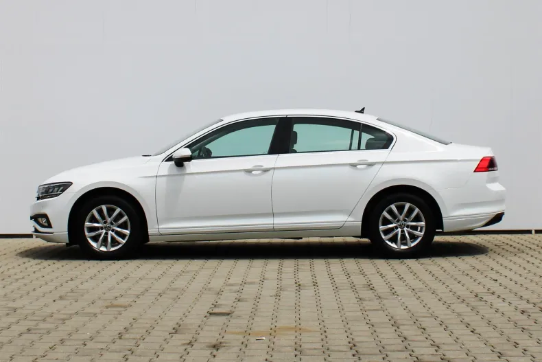 Volkswagen Passat din 2022 cu 59.986 km - oferta VOL220000 - foto 2