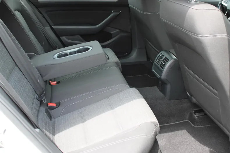 Volkswagen Passat din 2022 cu 59.986 km - oferta VOL220000 - foto 13