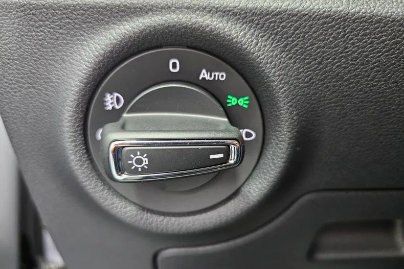 Skoda Kamiq din 2025 cu 8.874 km - oferta SKO220010 - foto 21
