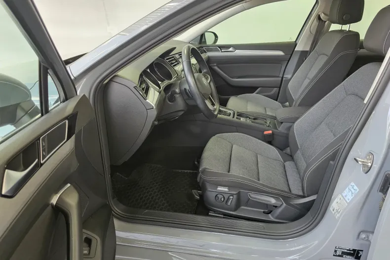 Volkswagen Passat din 2022 cu 106.270 km - oferta VOL220013 - foto 5