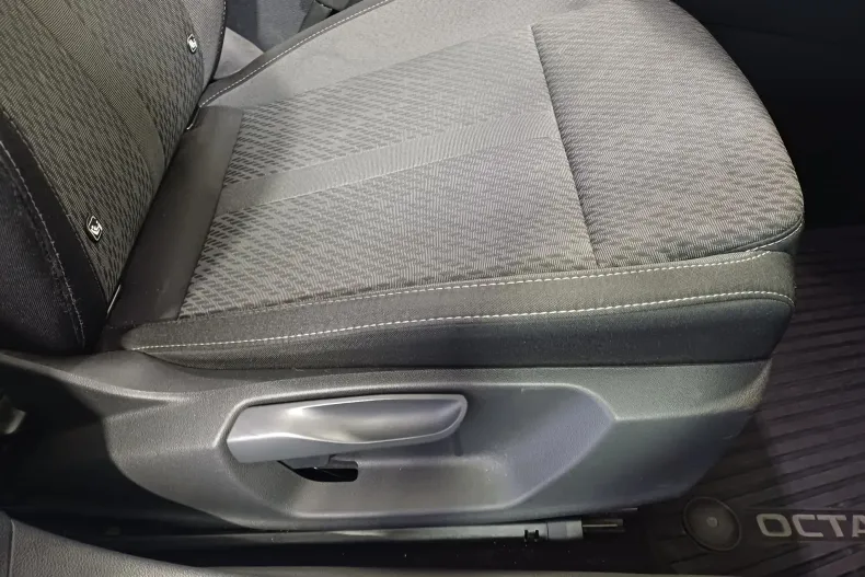 Skoda Octavia din 2021 cu 96.664 km - oferta SKO220019 - foto 28