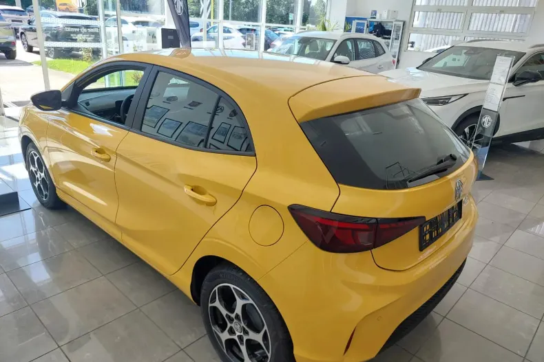 MG MG3 din 2024 cu 7 km - oferta MG0220022 - foto 3