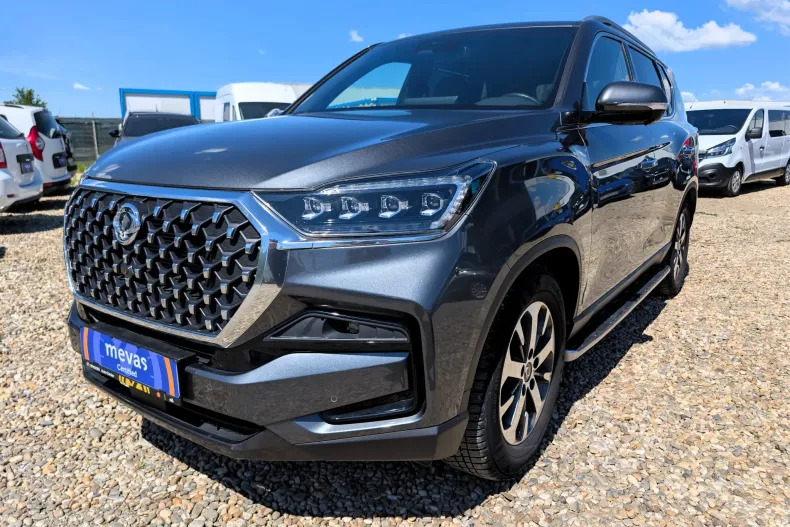 Ssangyong REXTON din 2023 cu 36.267 km - oferta SSA220023 - foto 2