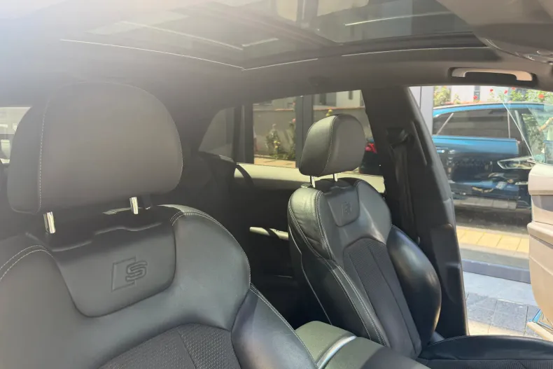 Audi Q8 din 2020 cu 105.705 km - oferta AUD220026 - foto 8