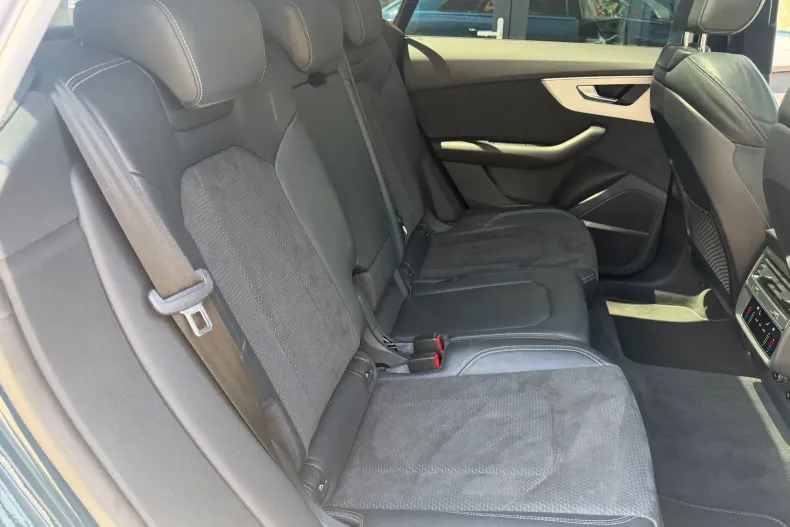 Audi Q8 din 2020 cu 105.705 km - oferta AUD220026 - foto 9