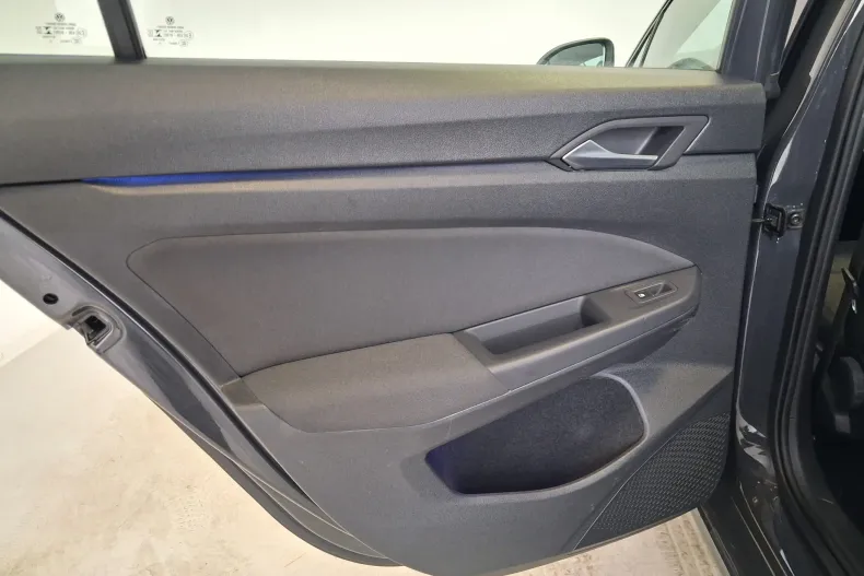 Volkswagen Golf din 2021 cu 98.025 km - oferta VOL220038 - foto 18
