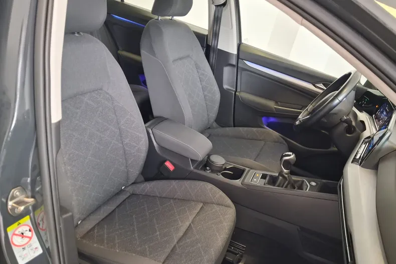 Volkswagen Golf din 2021 cu 98.025 km - oferta VOL220038 - foto 25