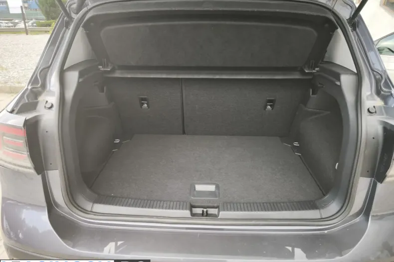 Volkswagen T-Cross din 2024 cu 15.000 km - oferta VOL220040 - foto 9