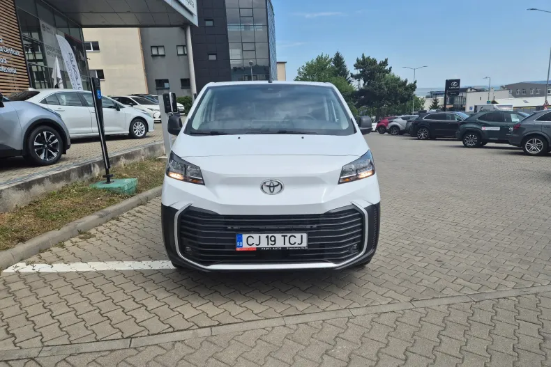 Toyota Proace din 2025 cu 7.363 km - oferta TOY220043 - foto 2