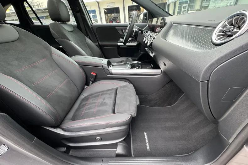 Mercedes-Benz GLA (Clasa GLA) din 2025 cu 15.800 km - oferta MER220055 - foto 9