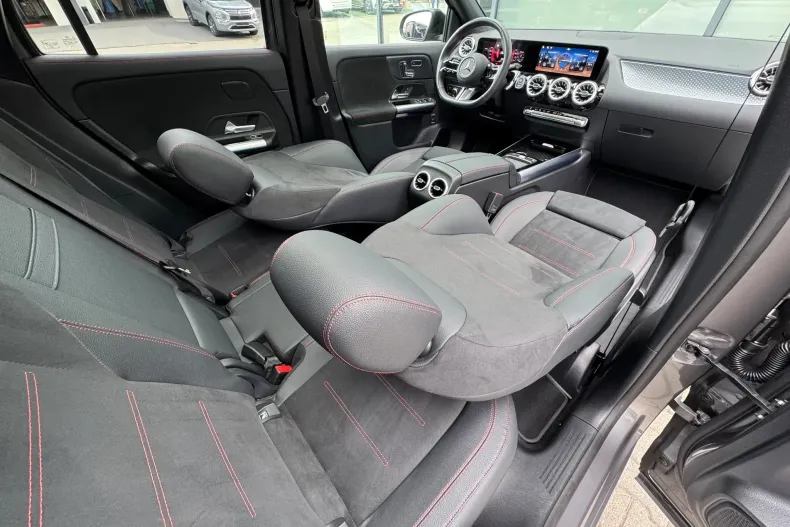 Mercedes-Benz GLA (Clasa GLA) din 2025 cu 15.800 km - oferta MER220055 - foto 13