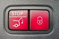 Mercedes-Benz GLA (Clasa GLA) din 2025 cu 15.800 km - oferta MER220055 - foto 24