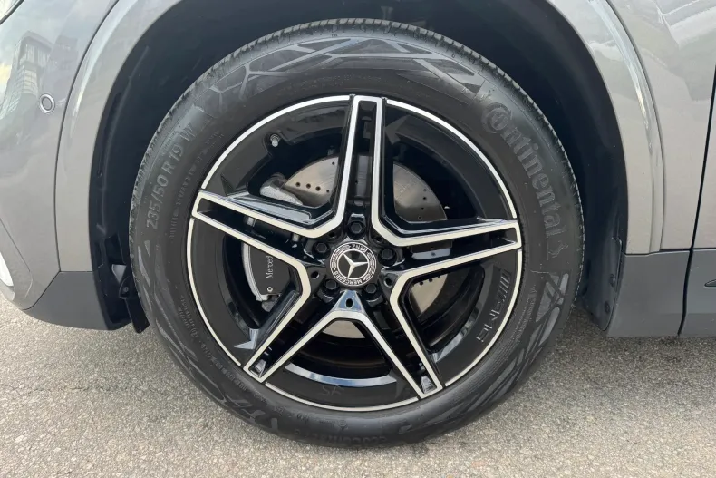 Mercedes-Benz GLA (Clasa GLA) din 2025 cu 15.800 km - oferta MER220055 - foto 33