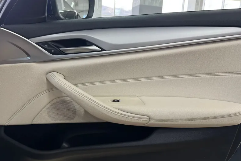 BMW 530d (Seria 5) din 2020 cu 101.429 km - oferta BMW220066 - foto 20