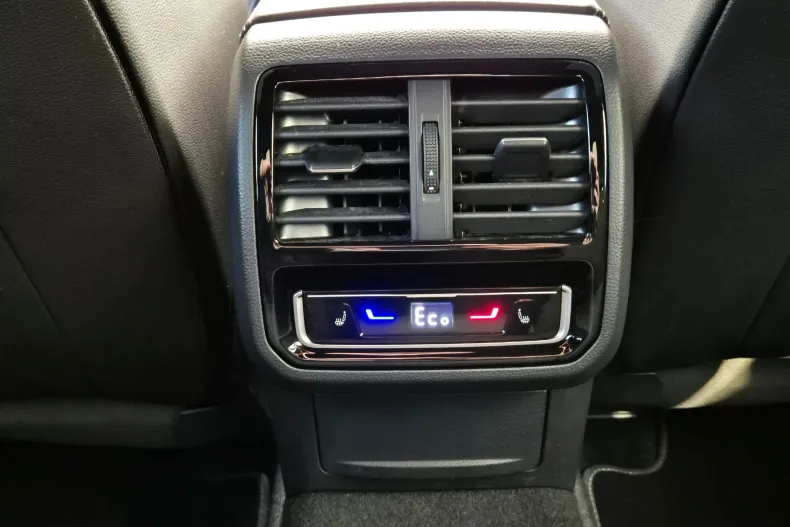 Volkswagen Arteon din 2022 cu 100.786 km - oferta VOL220084 - foto 13
