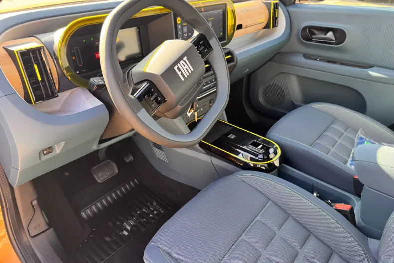 Fiat Grande Panda din 2025 cu 10 km - oferta FIA220086 - foto 17