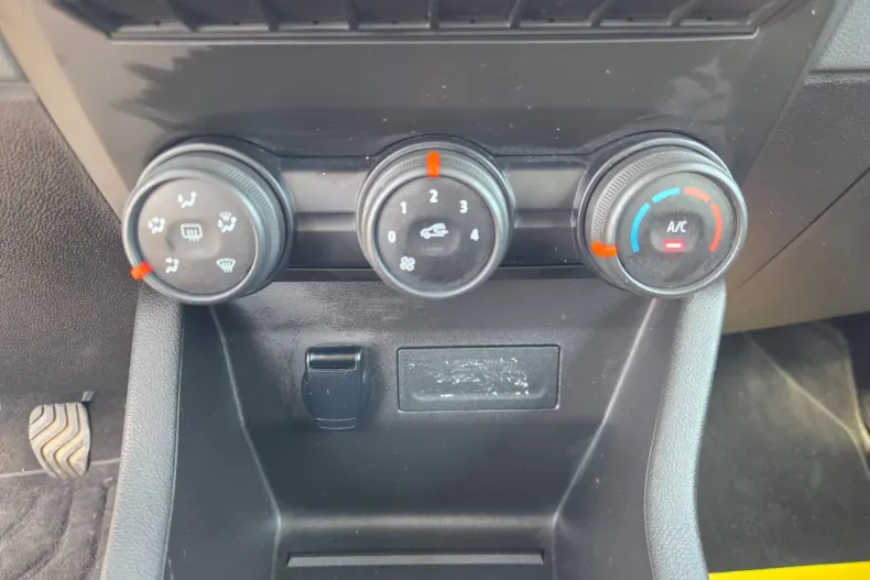Renault Clio din 2021 cu 30.000 km - oferta REN220098 - foto 28