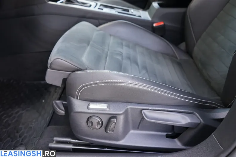 Volkswagen Passat din 2022 cu 50.274 km - oferta VOL220101 - foto 10