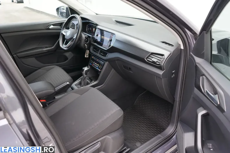 Volkswagen T-Cross din 2022 cu 95.754 km - oferta VOL220103 - foto 21