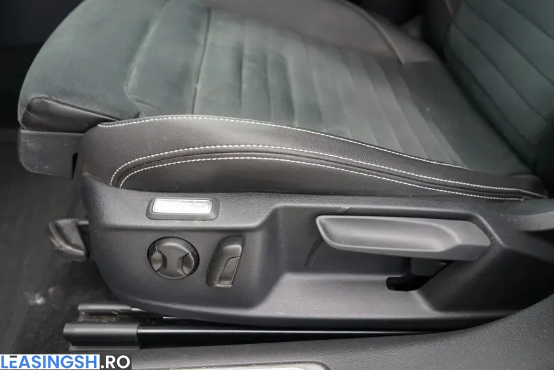 Volkswagen Passat din 2022 cu 112.811 km - oferta VOL220105 - foto 11