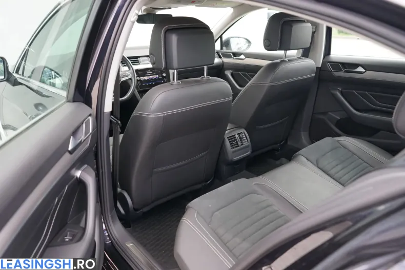 Volkswagen Passat din 2022 cu 112.811 km - oferta VOL220105 - foto 27