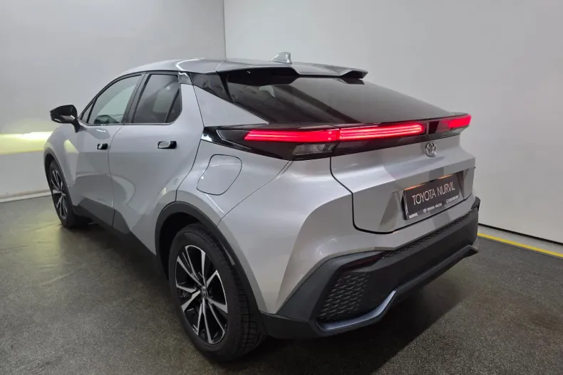 Toyota C-HR din 2025 cu 9.063 km - oferta TOY220124 - foto 4