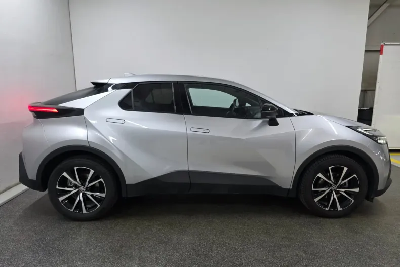 Toyota C-HR din 2025 cu 9.063 km - oferta TOY220124 - foto 7