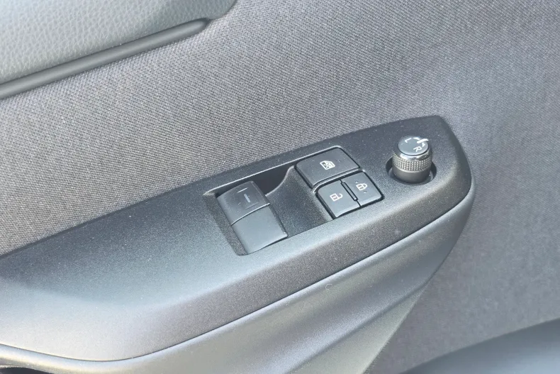 Toyota Yaris din 2022 cu 80.514 km - oferta TOY220126 - foto 9