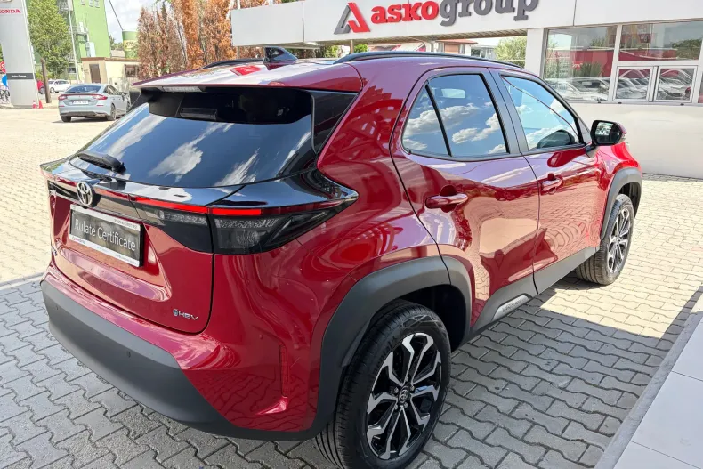 Toyota Yaris Cross din 2025 cu 4.200 km - oferta TOY220128 - foto 6