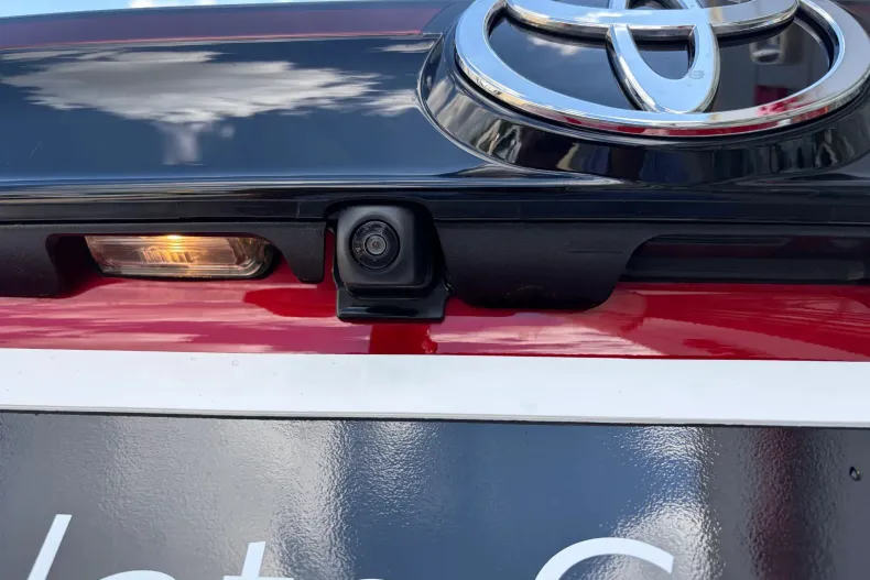 Toyota Yaris Cross din 2025 cu 4.200 km - oferta TOY220128 - foto 12