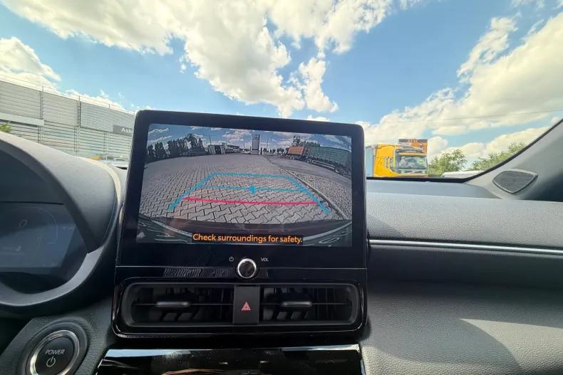 Toyota Yaris Cross din 2025 cu 4.200 km - oferta TOY220128 - foto 21