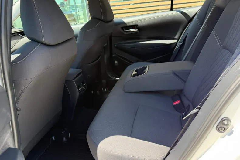 Toyota Corolla din 2021 cu 81.844 km - oferta TOY220132 - foto 14