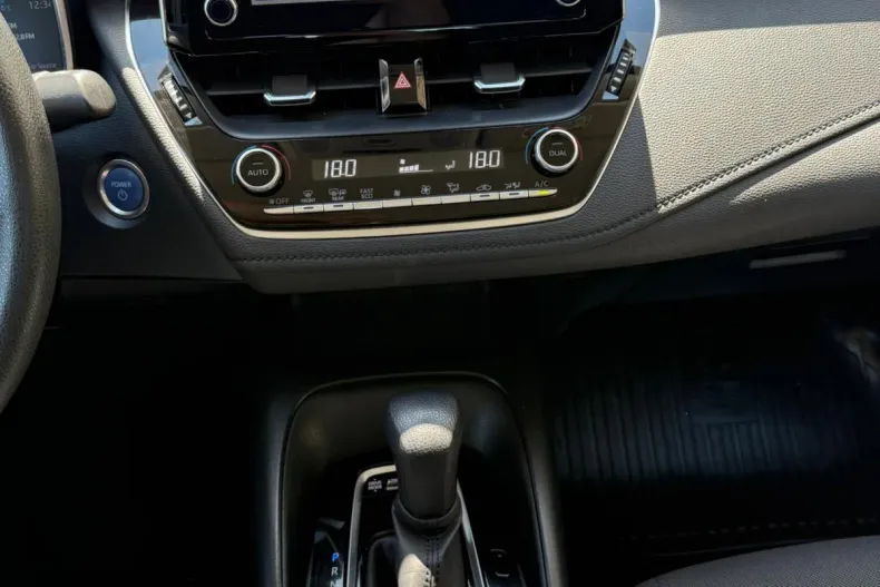 Toyota Corolla din 2021 cu 81.844 km - oferta TOY220132 - foto 16