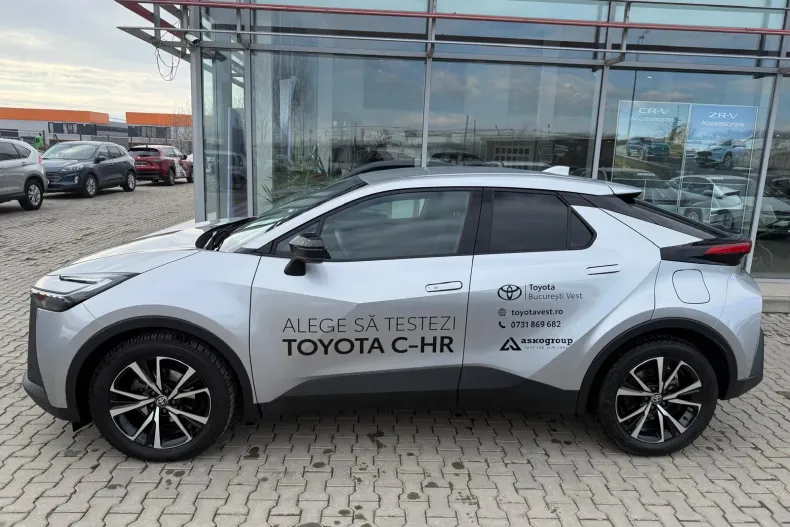 Toyota C-HR din 2025 cu 8.274 km - oferta TOY220135 - foto 3