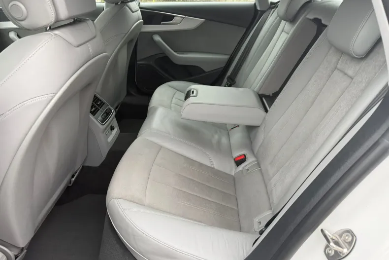 Audi A5 Sportback din 2021 cu 48.447 km - oferta AUD220137 - foto 9