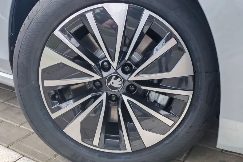 Skoda Superb din 2025 cu 10 km - oferta SKO220155 - foto 11
