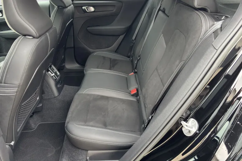 Volvo XC40 din 2022 cu 109.600 km - oferta VOL220161 - foto 15