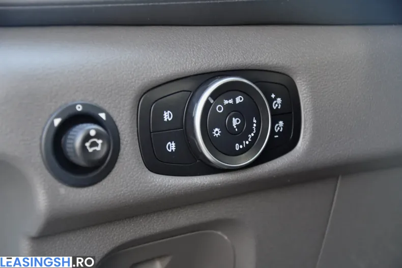 Ford Transit din 2020 cu 120.122 km - oferta FOR220168 - foto 21
