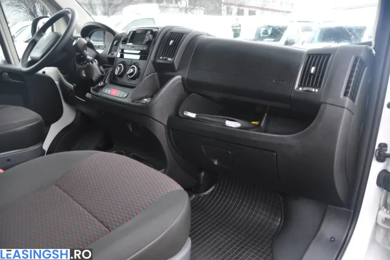 Peugeot Boxer din 2023 cu 46.426 km - oferta PEU220170 - foto 13