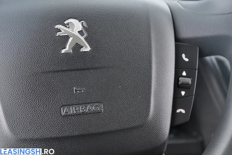 Peugeot Boxer din 2023 cu 46.426 km - oferta PEU220170 - foto 21