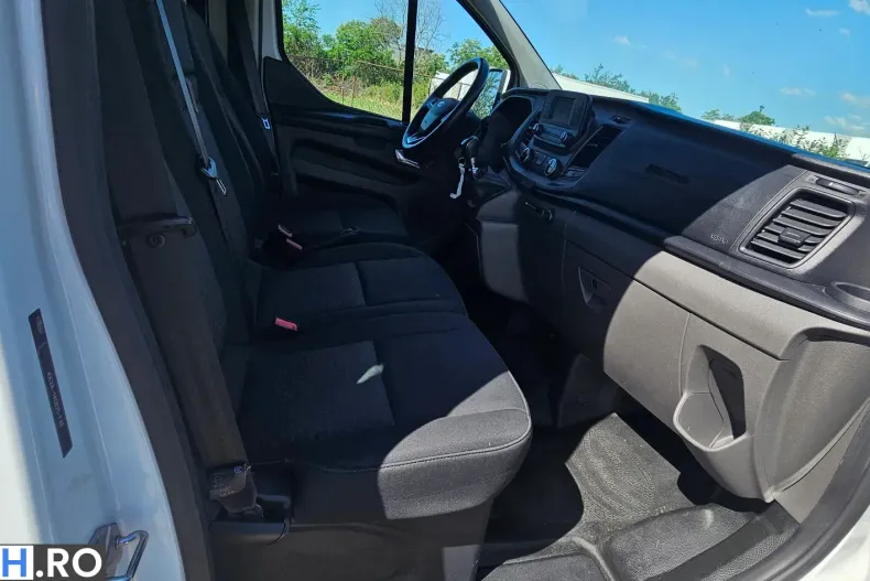 Ford Transit Custom din 2020 cu 24.000 km - oferta FOR220174 - foto 9