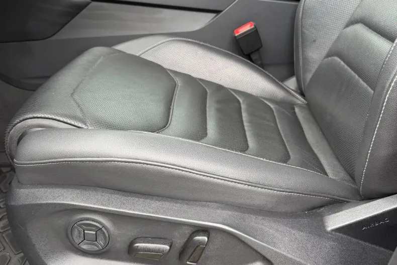 Volkswagen Touareg din 2020 cu 121.000 km - oferta VOL220181 - foto 13