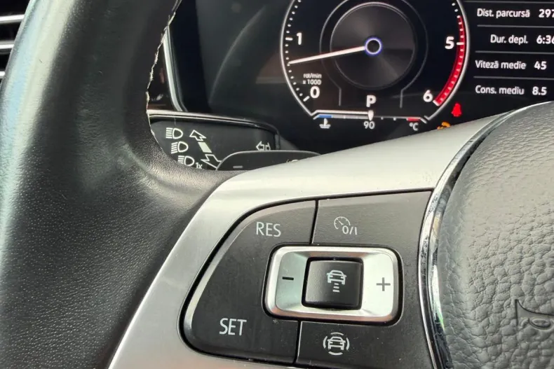 Volkswagen Touareg din 2020 cu 121.000 km - oferta VOL220181 - foto 16