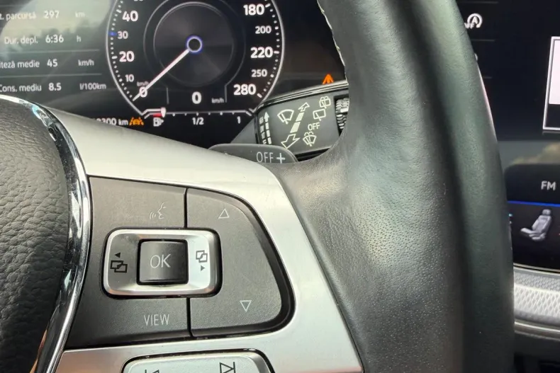 Volkswagen Touareg din 2020 cu 121.000 km - oferta VOL220181 - foto 17