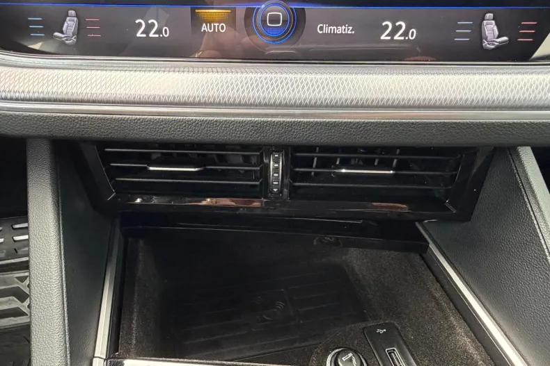 Volkswagen Touareg din 2020 cu 121.000 km - oferta VOL220181 - foto 19
